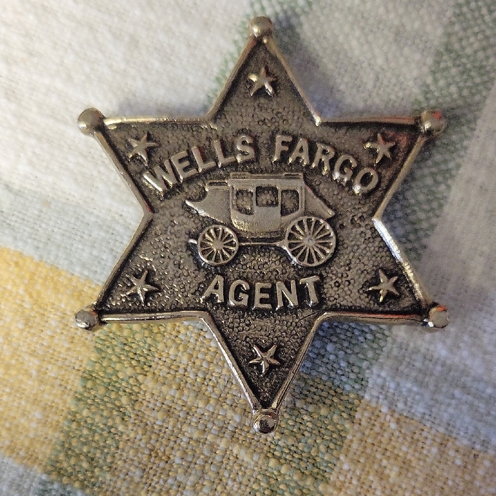 Wells Fargo Agent Star Badge Pin - Silver Tone